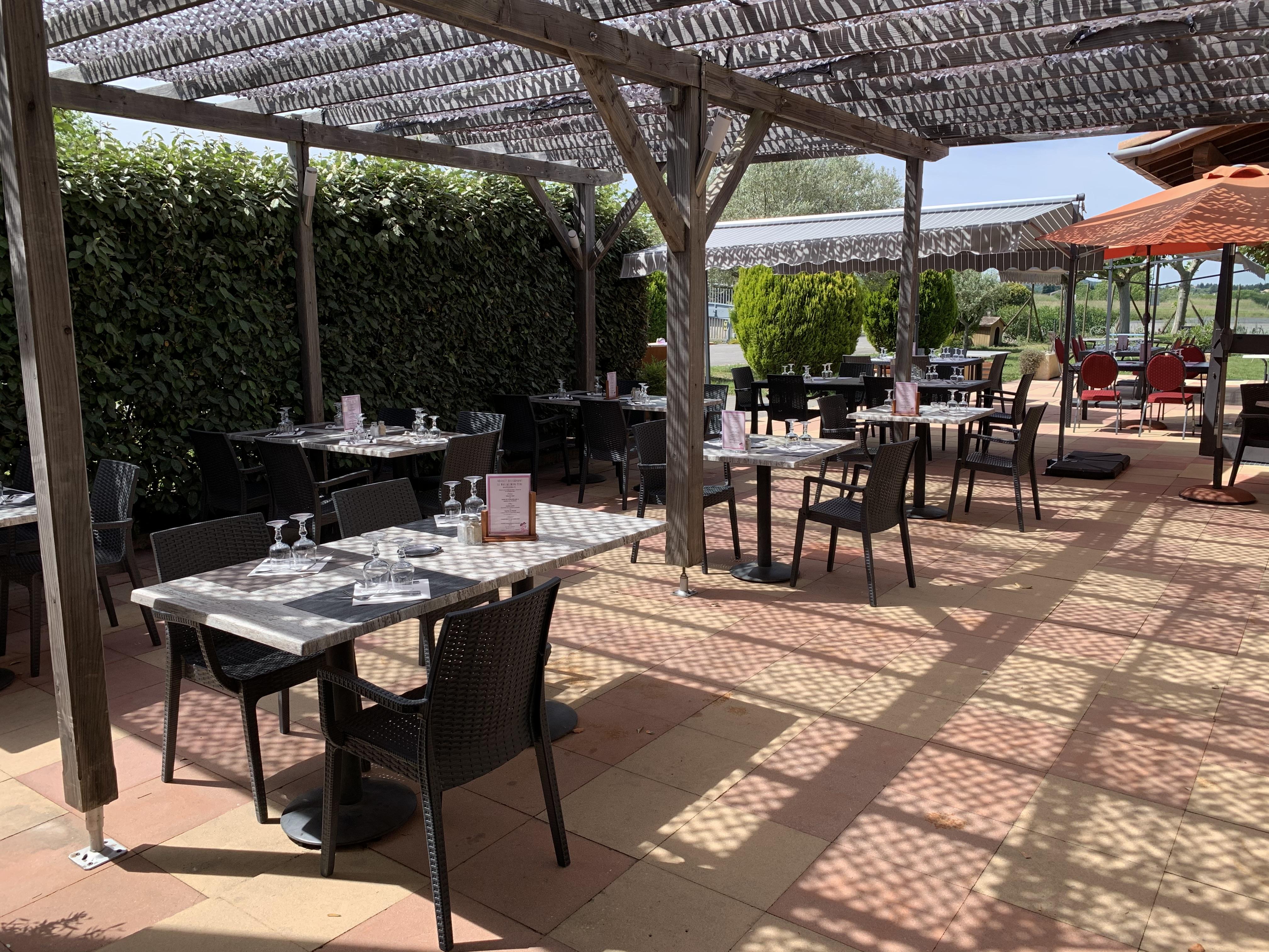 Logis Hotel Restaurant Le Mas De Mon Pere Saint-Jean-le-Centenier Eksteriør bilde