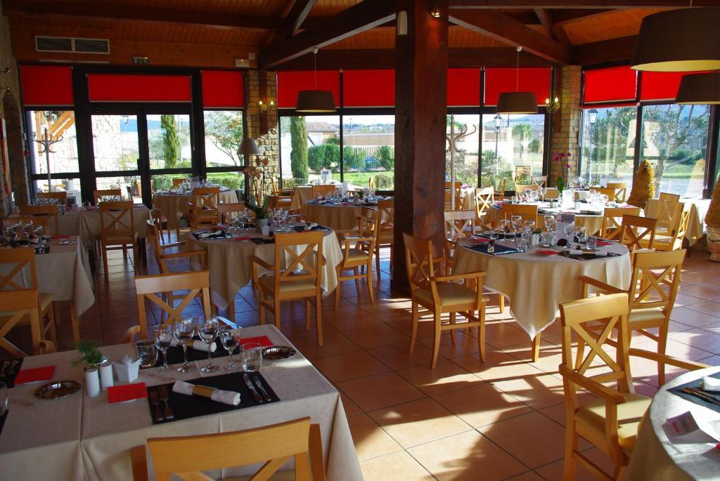 Logis Hotel Restaurant Le Mas De Mon Pere Saint-Jean-le-Centenier Eksteriør bilde